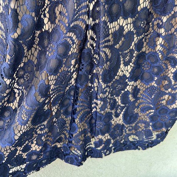 NWT - Saks Fifth Ave Black Label - Cap Sleeve Lace Overlay Dress - Picture 4 of 8